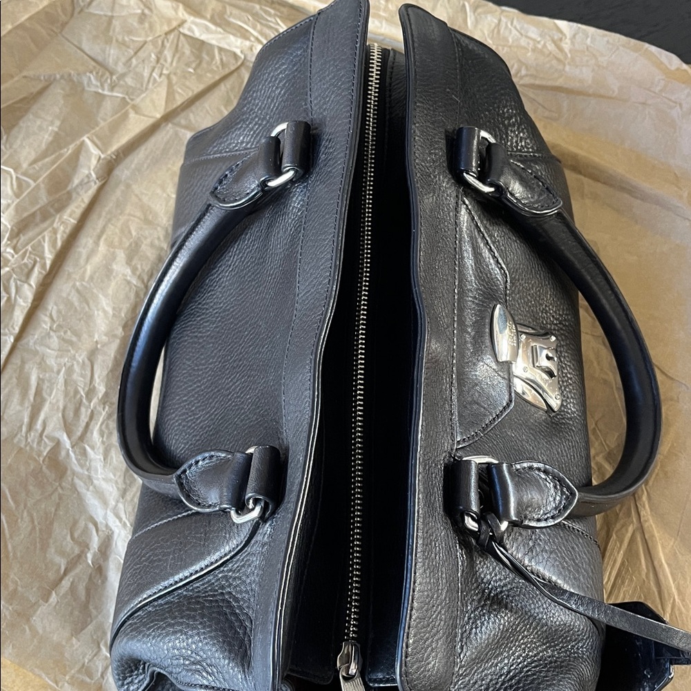 Lauren Ralph Lauren Handbag - Picture 5 of 14